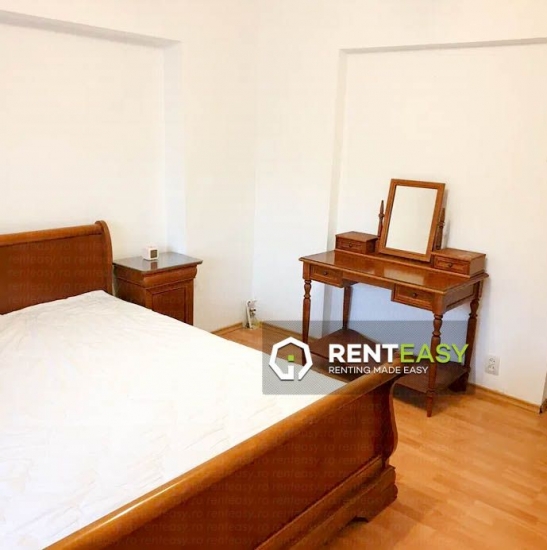 Apartament de inchiriat 3 camere, zona Independentei.